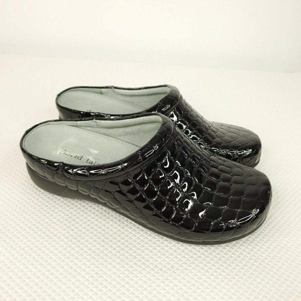 David Tate Womens Catalina Almond Toe Clogs Black